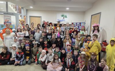 🎁🎈🎊🎉 Mottowoche – Freitag: Fasching und Feier 🤴👸🧚‍♀️💃